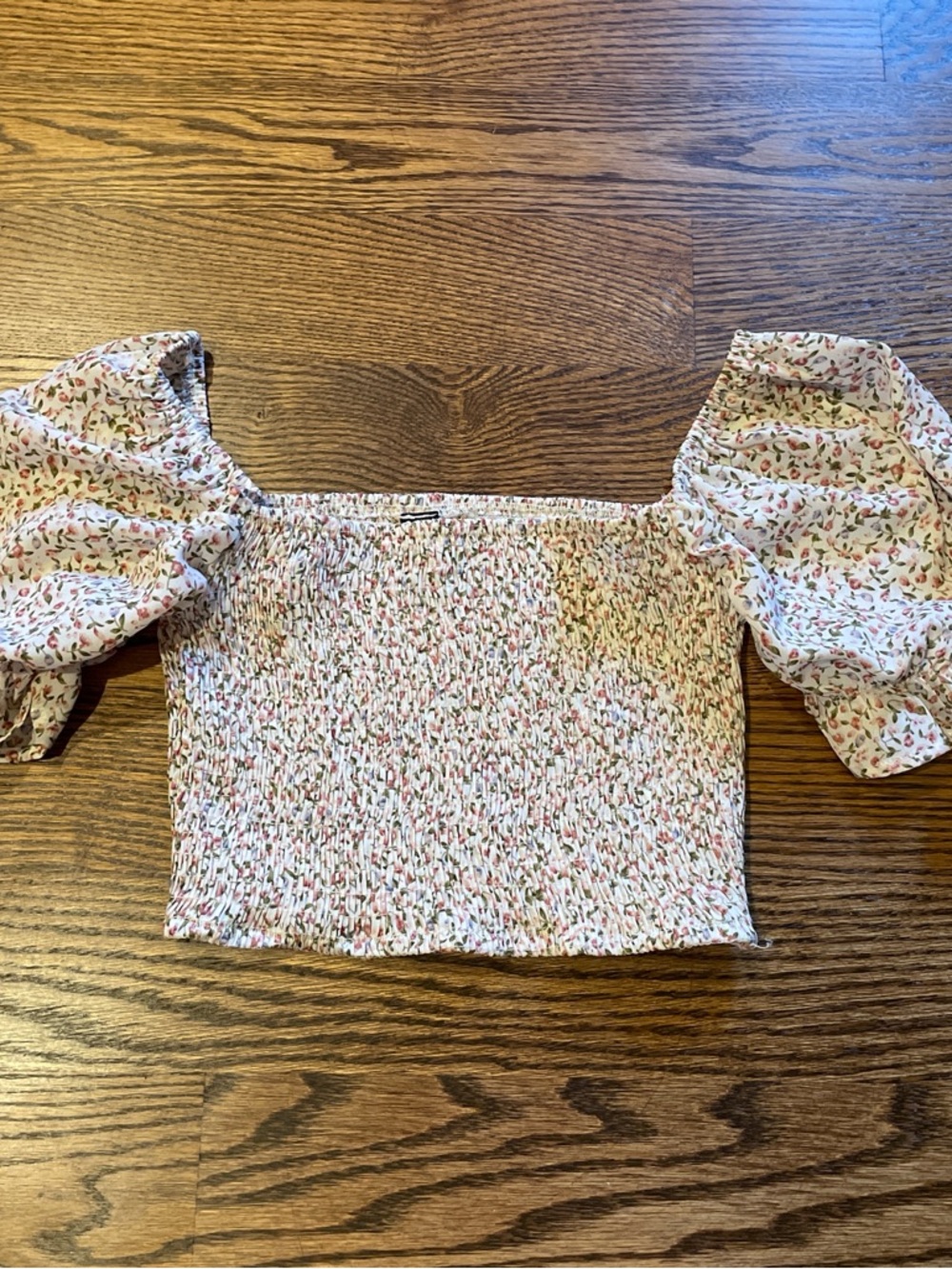 Windsor White Smocked Floral Puff-Sleeve Crop Top